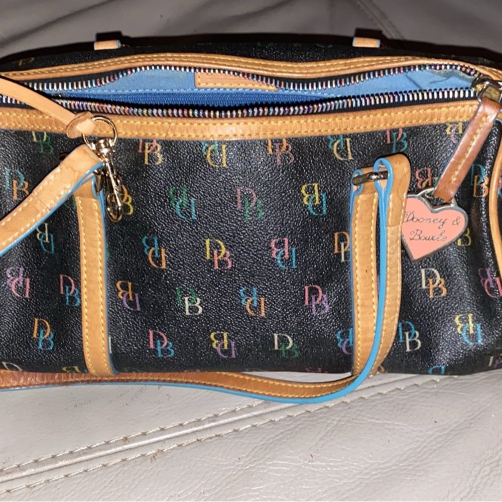 Dooney & Bourke Y2K Vintage Barrel Bag